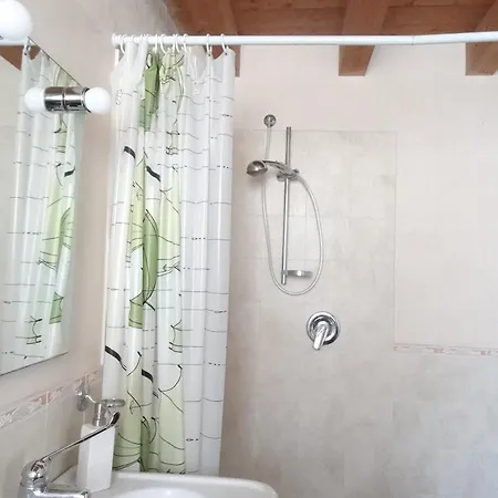 Κατάλυμα σε φάρμα El Giardi Marone