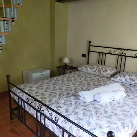 Κατάλυμα σε φάρμα El Giardi Marone